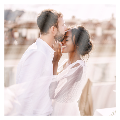 Faire-part de mariage carré avec photo, à personnaliser soi-même.