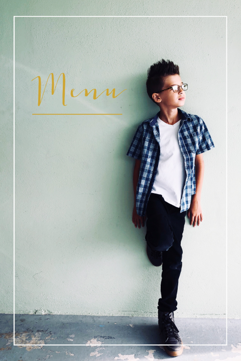 Menu de communion avec grand photo et aquarelle bleue