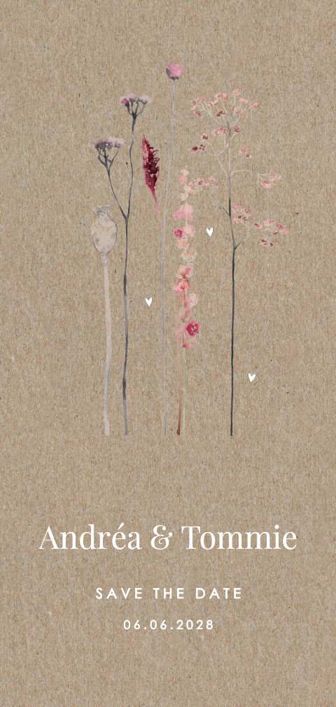 Save the date en papier kraft avec des fleurs et des cœurs blancs