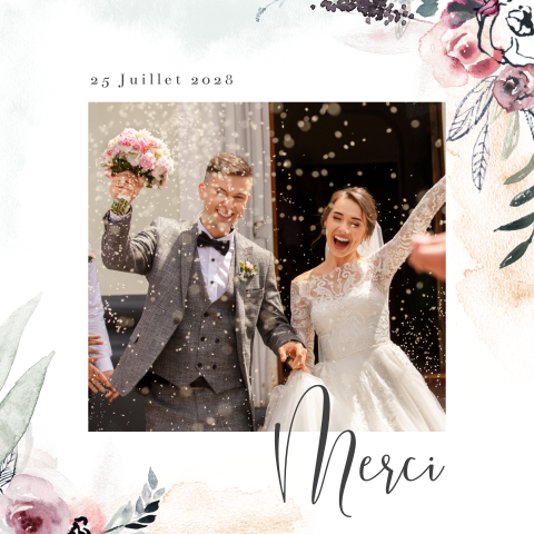 Carte de remerciement avec de jolies fleurs en aquarelle