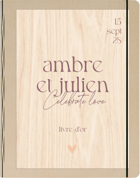 Livre d'or en bois avec cœur et typographie violette