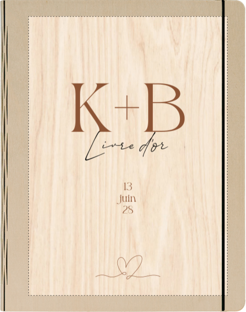 Livre d'or en bois classique avec grandes initiales et cœur