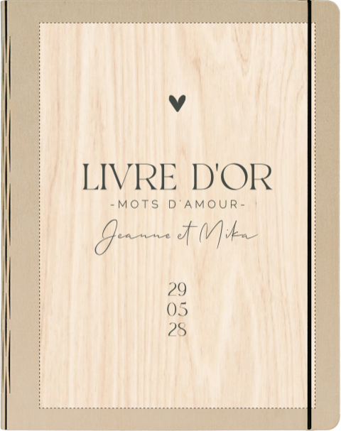 Livre d'or en bois élégant avec écriture noire et cœur
