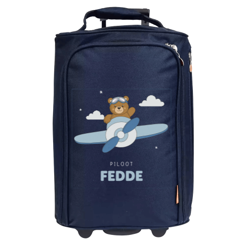 Kindertrolley met naam en beertje in vliegtuig