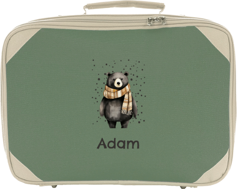 Koffertje met naam en beer in winter