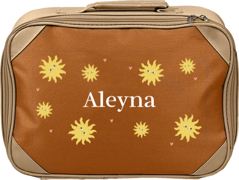 Koffertje met naam en vrolijke zonnetjes