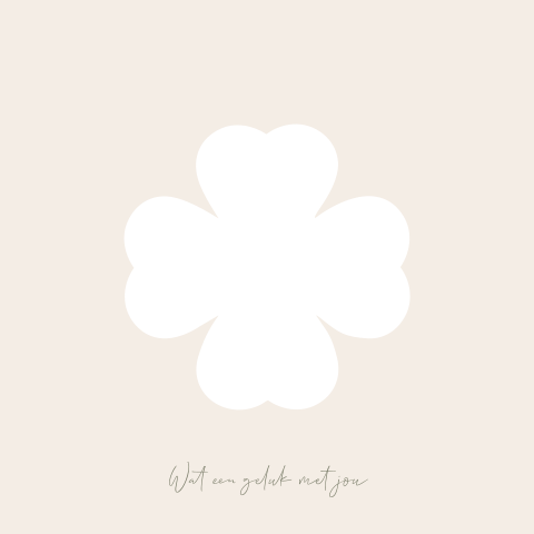 Gevouwen geboortekaartje met doorkijkje klavertje vier