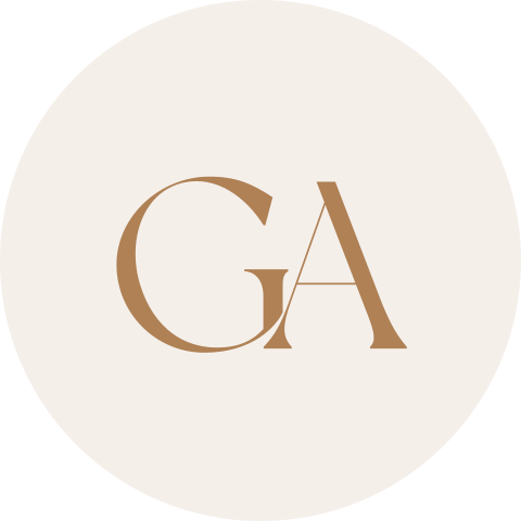 Beige sluitsticker met initialen