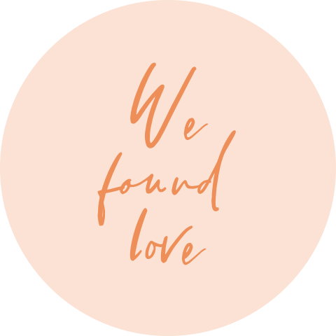 Pasteloranje sluitsticker we found love