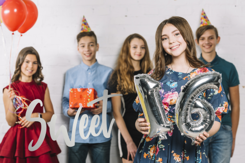 Uitnodiging voor sweet sixteen feestje met eigen foto en zilverfolie