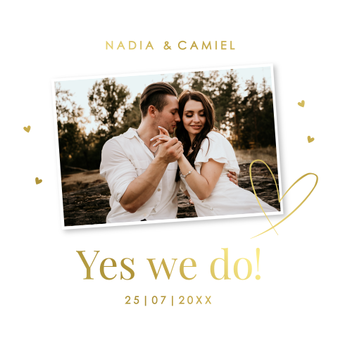 Trouwkaart wit vierkant dubbel met foto en goudfolie
