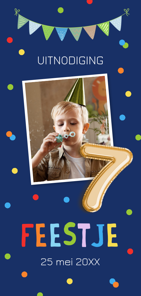 Uitnodiging kinderfeestje jongen 7 jaar foto confetti slinger