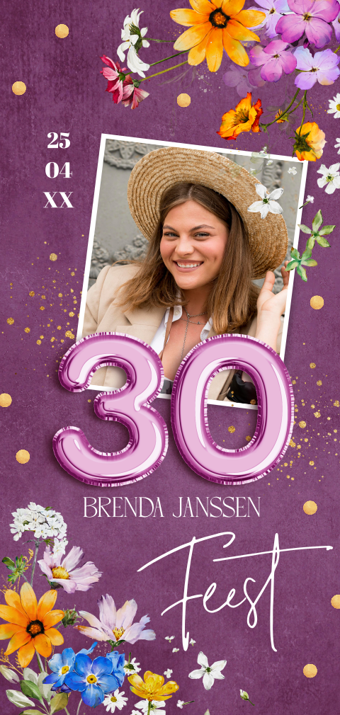 Uitnodiging verjaardag 30 jaar foto bloemen vrouw paars