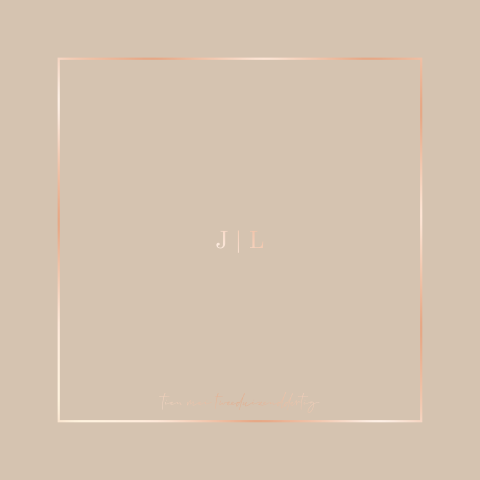 Trouwkaart  monogram in rosegoudfolie