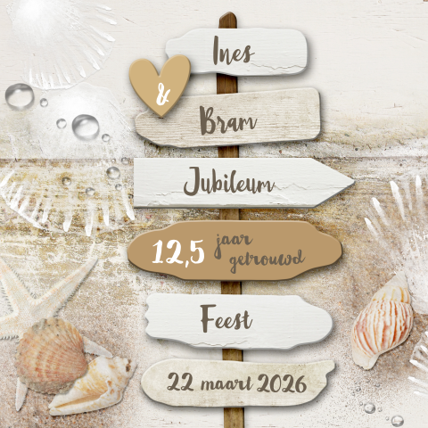 Uitnodiging jubileum 12,5 jaar getrouwd houten bordjes strand