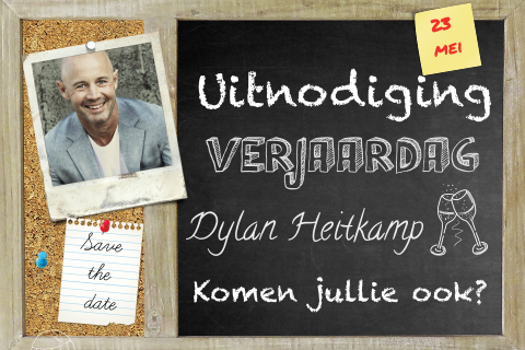 Hippe verjaardagsuitnodiging met een prikbord en krijtbord