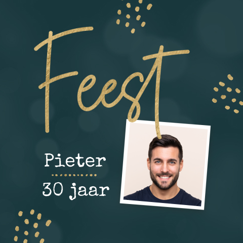 Uitnodiging 30 jaar verjaardag man donkere achtergrond
