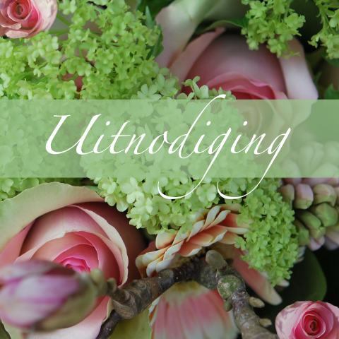 Verjaardagskaart uitnodiging tachtig jaar groen met bloemen