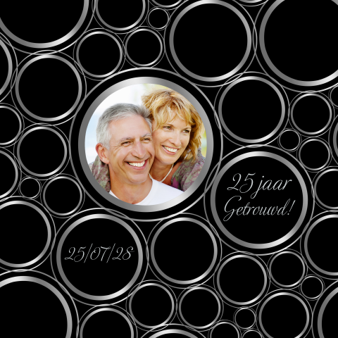 Jubileum 25 jaar getrouwd uitnodiging ringen en ruimte voor een foto