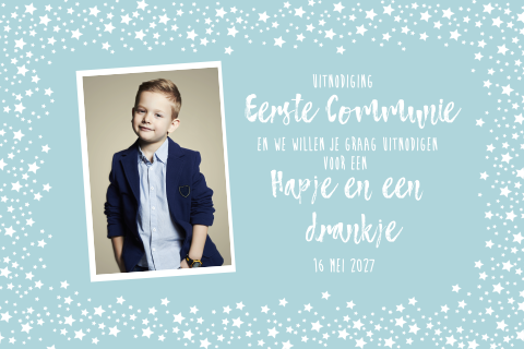Uitnodiging eerste communie met sterretjes blauw