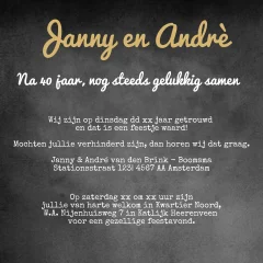 Trendy uitnodiging huwelijksjubileum fotocollage krijtbord en hart