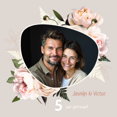 Jubileum uitnodiging roze rozen 5 jaar getrouwd
