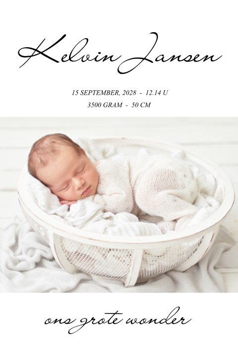 Minimalistische foto geboortekaart voor een jongen
