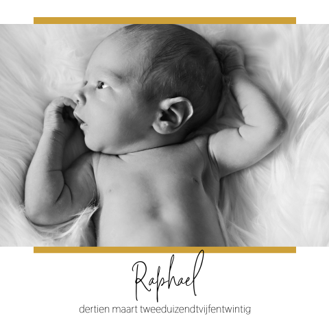Minimalistisch geboortekaartje voor een jongen met foto en lijnen