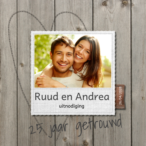 Uitnodiging 25 jarig huwelijksjubileum hout en hart