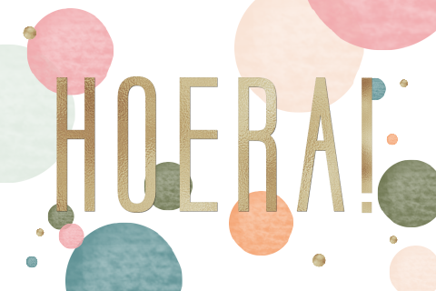 Wenskaart vrolijk met confetti voor een verjaardag