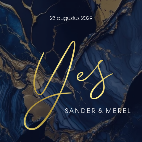 Trouwkaart donker blauw marmer look met goud folie