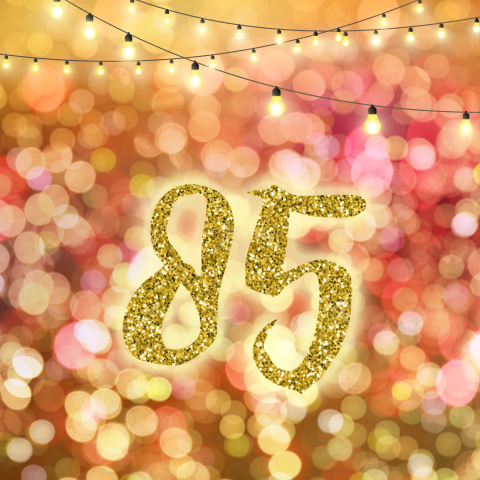 Uitnodiging verjaardag 85 jaar in roze en goud