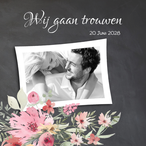 Trouwkaart met foto en roze water colors bloemen