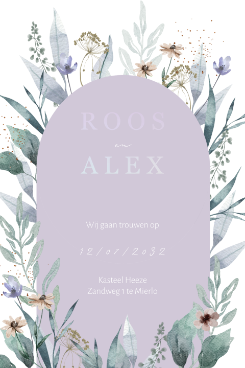 Trouwkaart in prachtig lila kleur met bloemen en bladeren