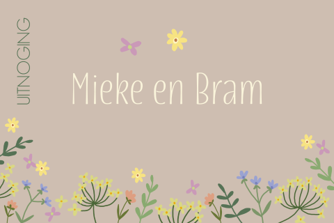 Jubileum uitnodiging met bloemen op beige achtergrond