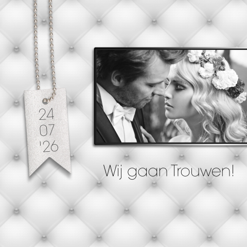 Trouwkaart gecapitonneerd wit en label