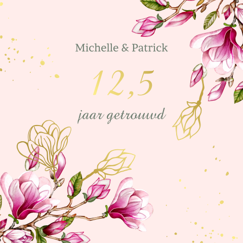 Jubileum uitnodiging 12,5 getrouwd roze met magnolia bloemen