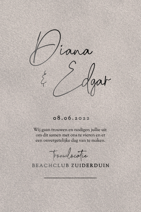 Trouwkaart velvet look met zwartfolie kalligrafie