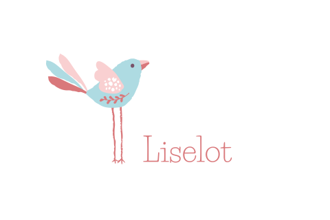 Mooi eenvoudig liggend lief geboortekaartje met schattig vogeltje