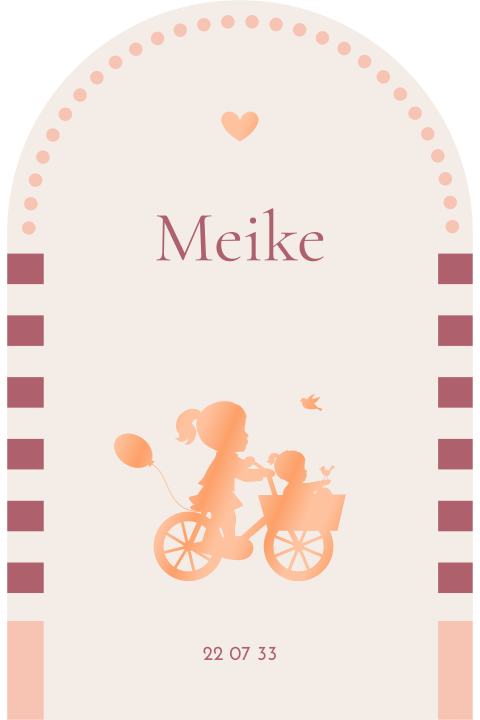 Boogvormige geboortekaart met silhouet broertje en of zusje