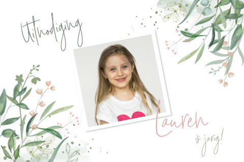 Uitnodiging kinderfeest met foto en bloemen