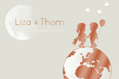 Lief tweelingkaartje met hoogglans dochter en zoon silhouet wereldbol