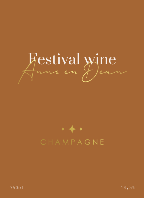 Gepersonaliseerd wijnetiket bruin met goudfolie - per 5 stuks