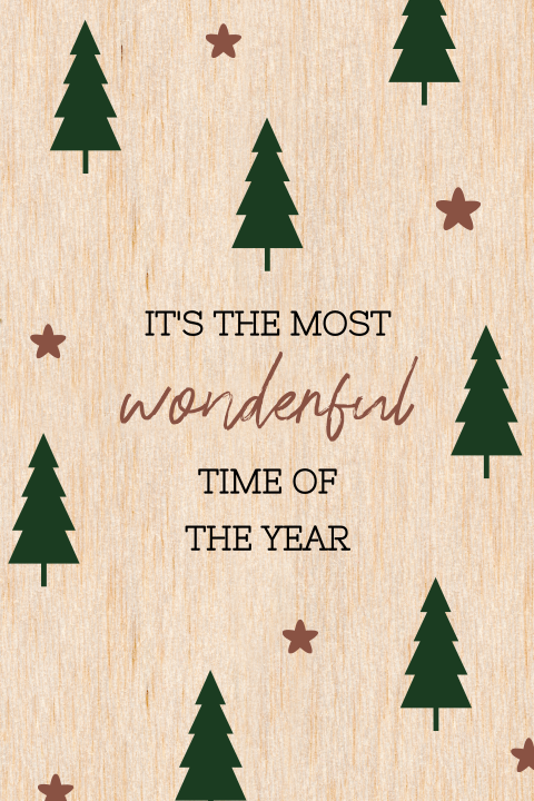 Echte houten kerstkaart met kerstbomen