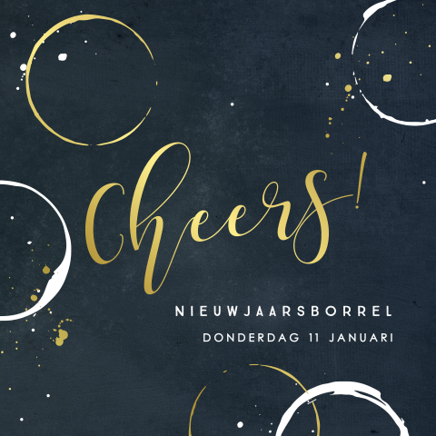 Feestelijke nieuwjaarsborrel uitnodiging met goudfolie tekst