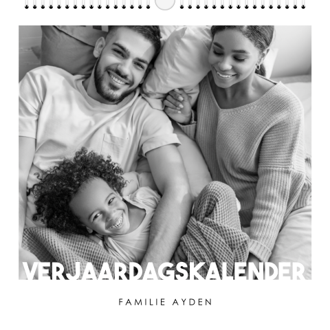 Minimalistische verjaardagskalender met familiefoto's
