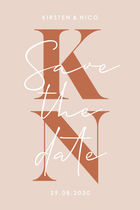 Typografische save the date met terracotta trendkleur