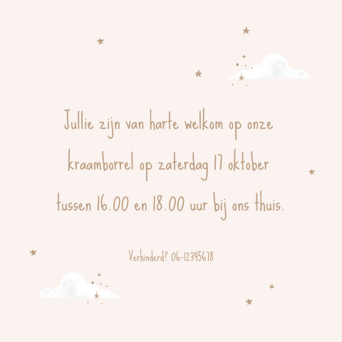 Dromerig kraamborrelkaartje met sterretjes en wolkjes