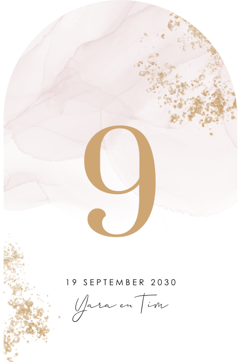 Tafelnummer bruiloft met roze watercolor en gouden details