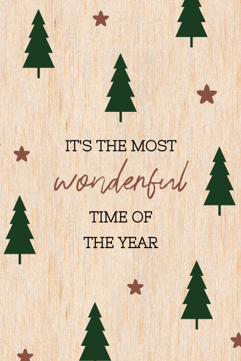 Echte houten kerstkaart met kerstbomen